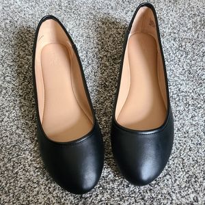 Universal Thread Black Everly Ballet Flats Size 9 Never Worn
